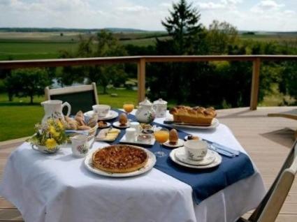 Bed and Breakfast La Dame Blanche Bérig-Vintrange Exterior foto